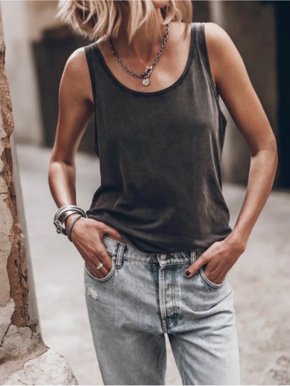 Mikuta oversized anthracite top